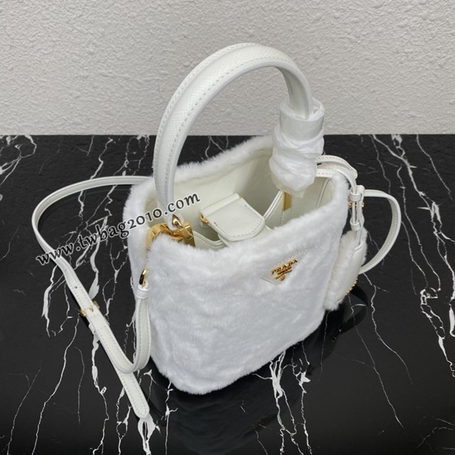 Prada專櫃新款山羊毛桶包 1BA373 普拉達Prada Panier桶包手袋 csp1524